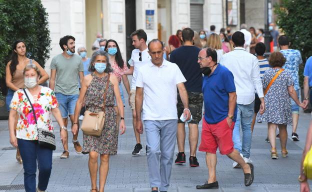 Castilla y León notifica menos de cien positivos por tercera vez esta semana