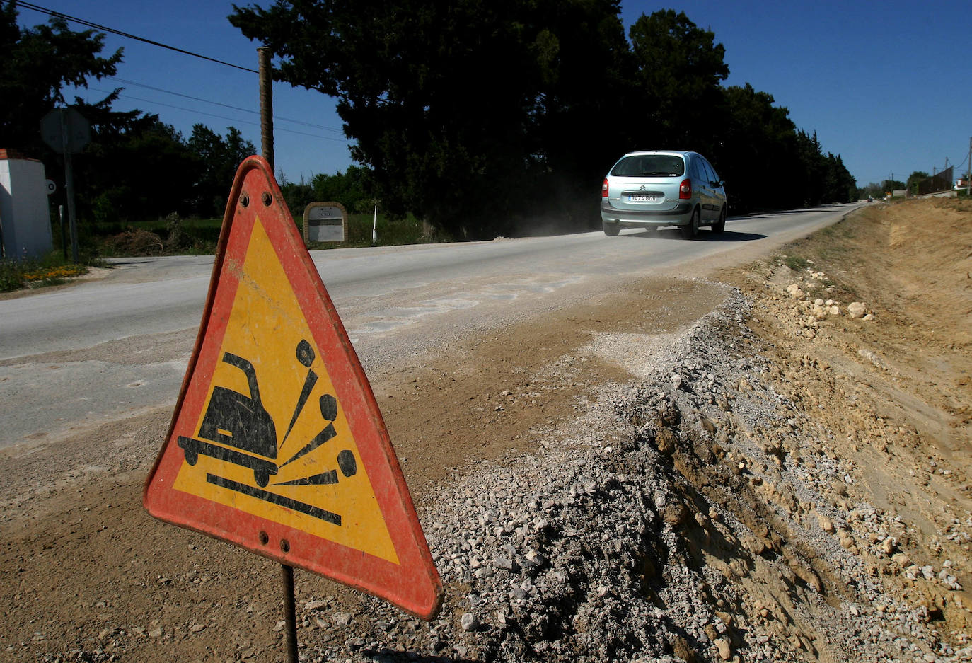 Condenan a la Junta por el accidente de un motorista que se cayó por la gravilla de la vía