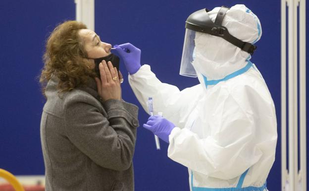 626 positivos esta semana en Castilla y León, el número más bajo en catorce meses
