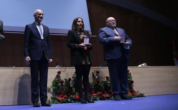 La Diputación de Salamanca reconoce con su Medalla de Oro la trayectoria de los médicos fallecidos por la covid