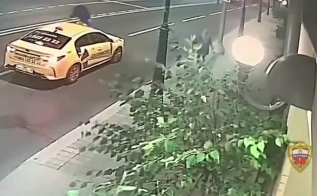 Vídeo: una anciana resiste un intento de robo en el centro de Moscú