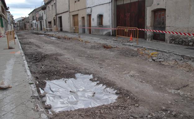 El hallazgo de varios silos obliga a parar las obras de la calle Pelota