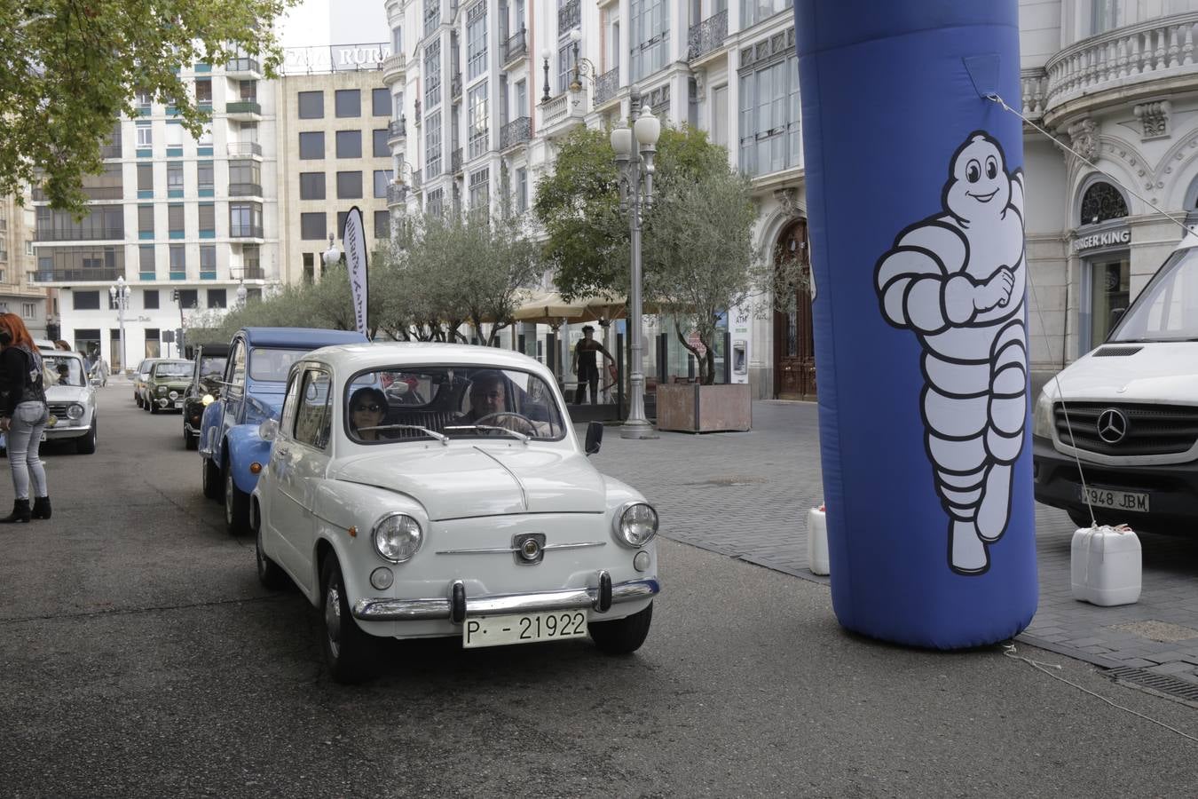 Más de quinientos vehículos clásicos se dan cita en el Valladolid Motor Vintage (4)
