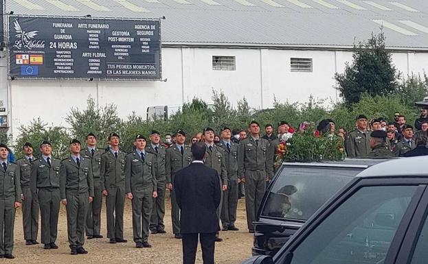Homenaje a un joven militar paracaidista de Valladolid, fallecido en un accidente el viernes en Madrid