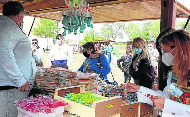 Las mujeres rurales muestran todo su potencial artesano en El Henar