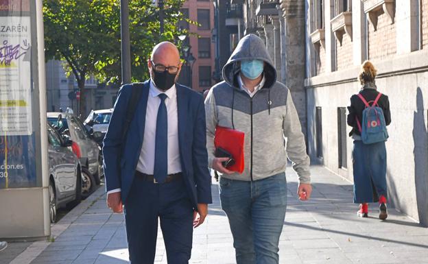 Arranca el juicio contra el monitor acusado de abusar de 11 niños en el campamento de Hornillos