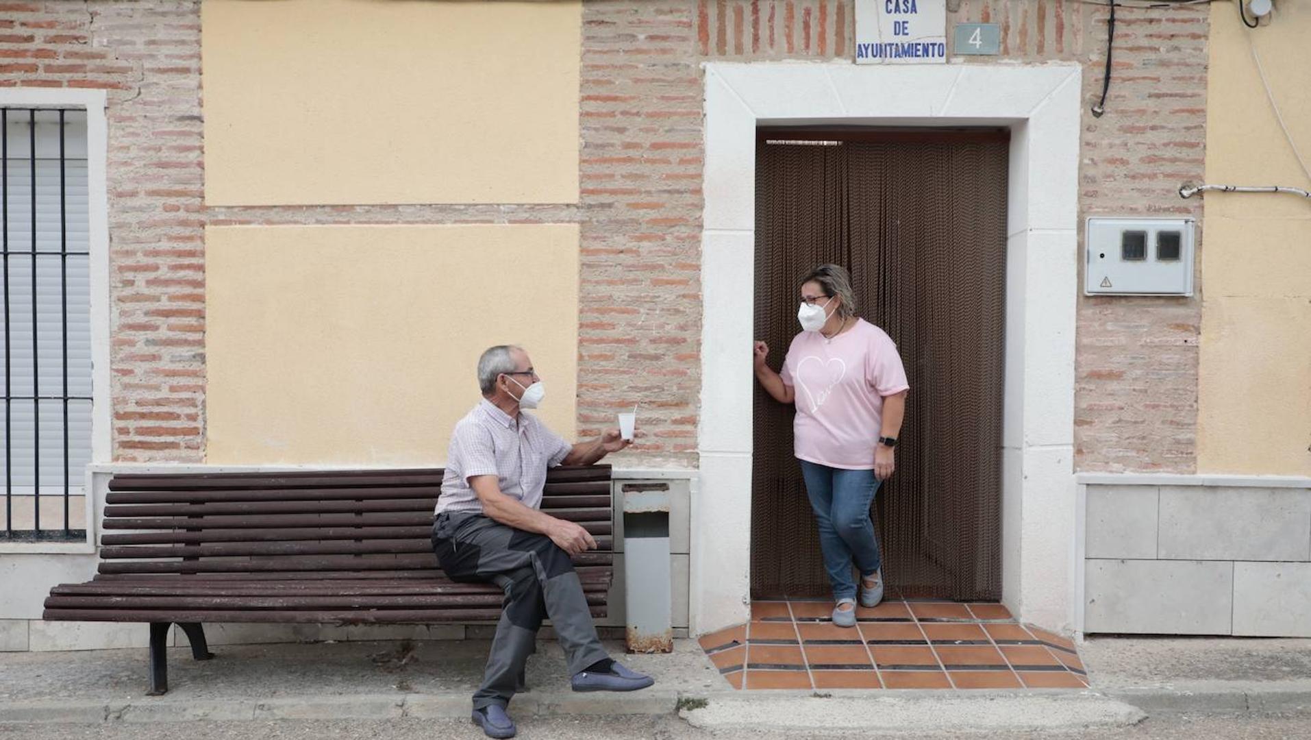 Adiós a la vida social tras el cierre del único bar