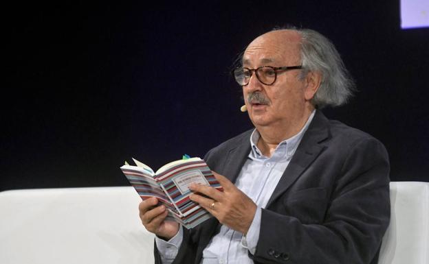 El poeta Antonio Colinas publica su nuevo libro 'Salamanca, el laberinto abierto'