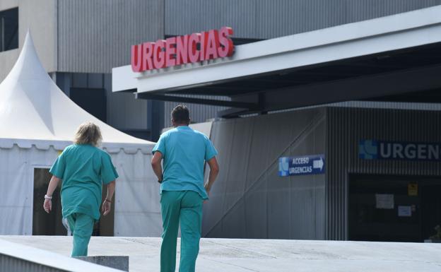 Los hospitales de Castilla y León podrían ahorrar gastos con contratos conjuntos de suministros