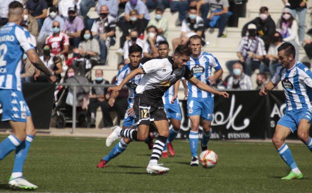 Salinas: «He visto mi gol con Unionistas al Deportivo un montón de veces, el lunes, el martes...»