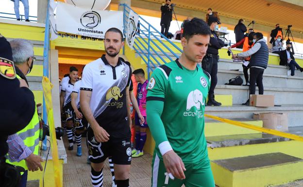 Solo Hernán Pérez 'iguala' a Unionistas CF en el arranque entre los ex de la temporada pasada