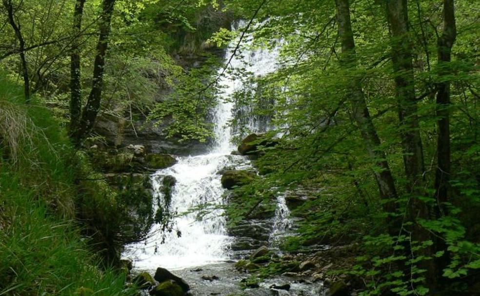 Rutas para descubrir las cascadas más espectaculares en Burgos