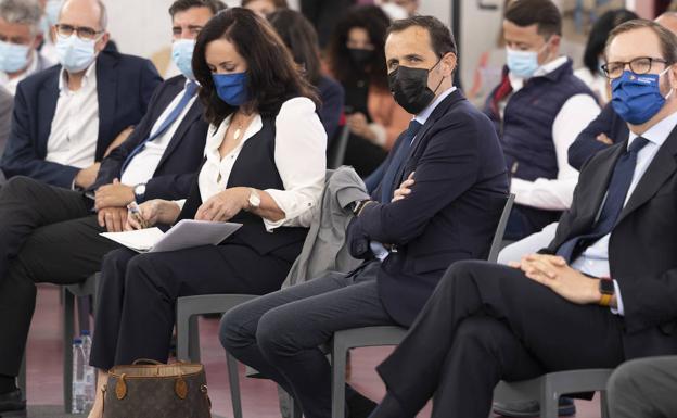 Conrado Íscar suspende su viaje a México por la crisis en el PP