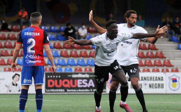 Un gol de Mansour premia con un punto la seriedad de la Gimnástica