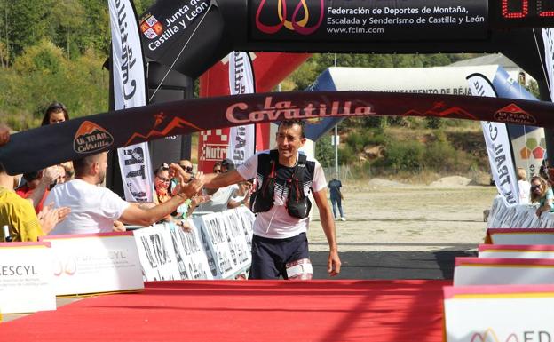 El bejarano Miguel Heras y Ana Rico triunfan en la VI Ultrail La Covatilla