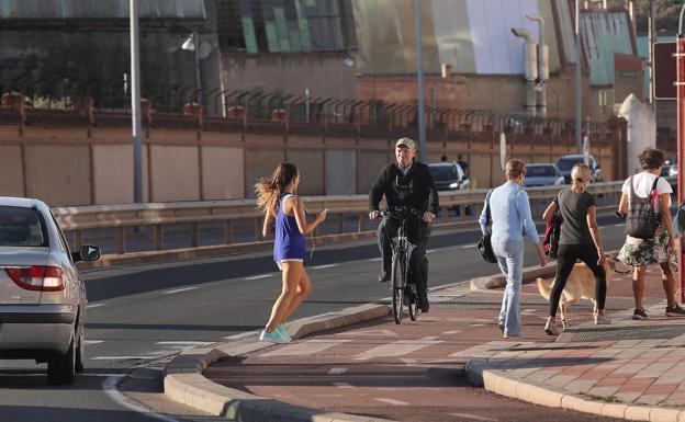 Nace en Palencia una plataforma de ciclistas y patinetes para demandar carriles propios