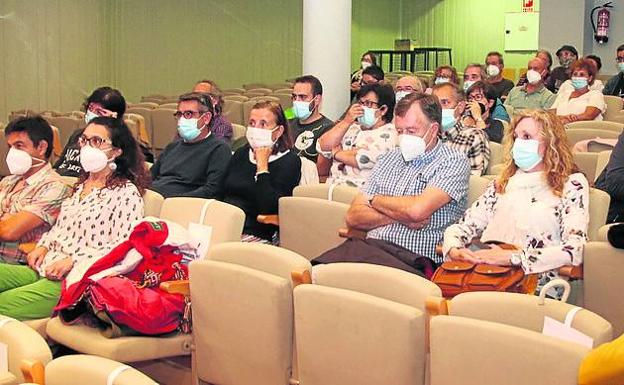 Cuéllar reaviva la agenda cultural de la sala Alfonsa de la Torre con cine, teatro y música