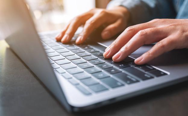 El Ayuntamiento de Alba de Tormes ofrece un curso contra la brecha digital en el comercio