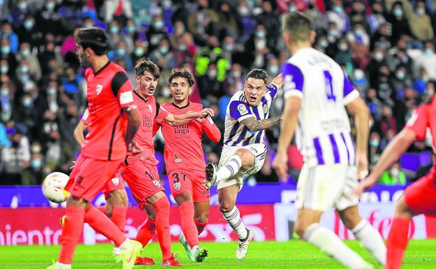 El Real Valladolid no culmina la remontada y cosecha un punto que sabe a poco