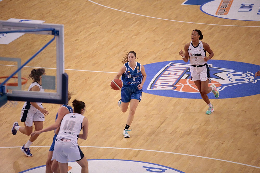 ﻿CB Avenida - Lointek Gernika