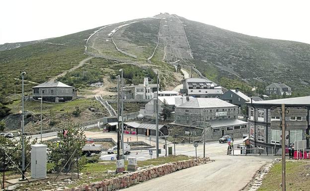 Los ecologistas abogan por «deshacer» más que por «hacer» en Navacerrada tras el cierre de la estación de esquí