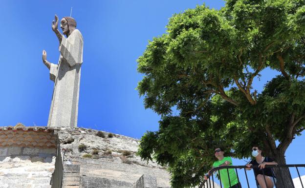 El Cristo del Otero rinde este martes homenaje al de Río de Janeiro con una iluminación especial