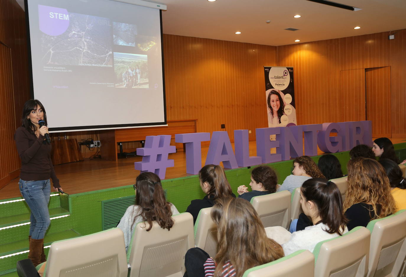 Abierto el periodo de inscripción para la nueva edición del proyecto STEM Talent Girl