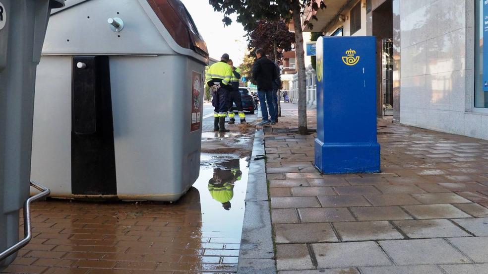 Abiertos los dos carriles de la carretera de Rueda una semana después del reventón
