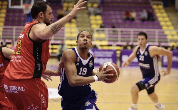 El UEMC persigue su primer triunfo como local en Pisuerga