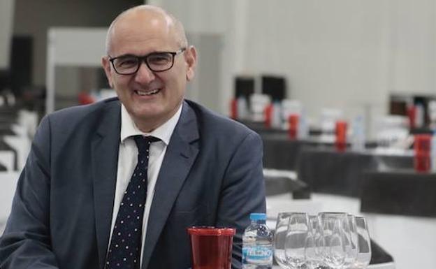 Pedro Ballesteros señala que «Castilla y León tiene un potencial grandísimo para ser un gran exportador de vino»