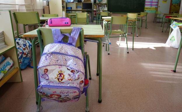 El presidente de la Junta señala que la educación pública y gratuita de 2 a 3 años llegará «de la mano del sector privado»