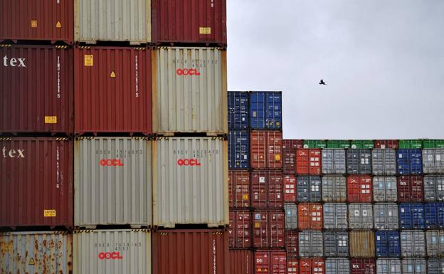 Los problemas de suministro por la 'crisis de los contenedores' marítimos podrían persistir en 2022