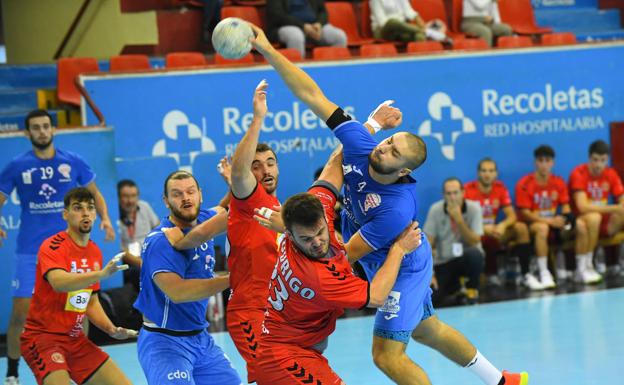 Paolo Roki, en el 7 Ideal de la jornada séptima de la Liga Asobal