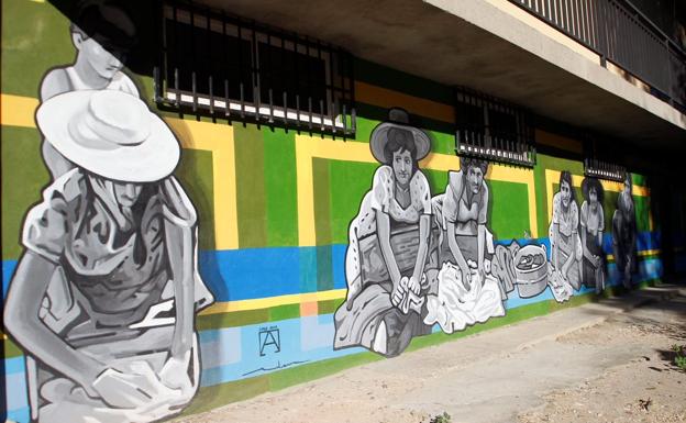 Tudela revitaliza su vida cultural en torno a varios murales junto al Duero