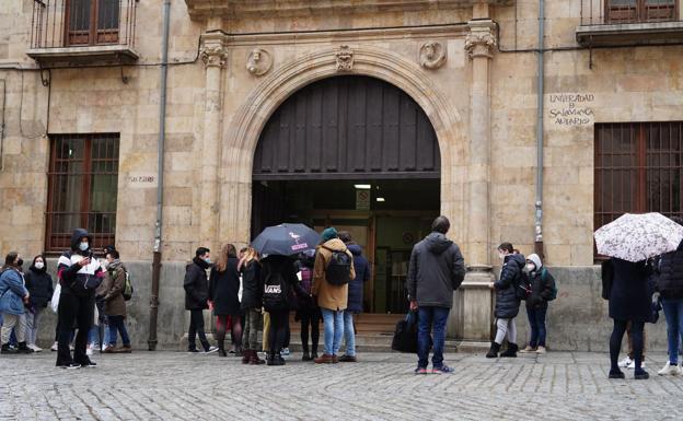 La USAL mejora su posición en once rankings nacionales e internacionales