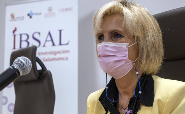 La Junta administrará «en la medida de lo posible» la tercera dosis para mayores de 70 junto a la vacuna de la gripe