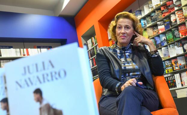 Julia Navarro y su nuevo libro, en Valladolid: «Ha caído la frontera entre información y entretenimiento»