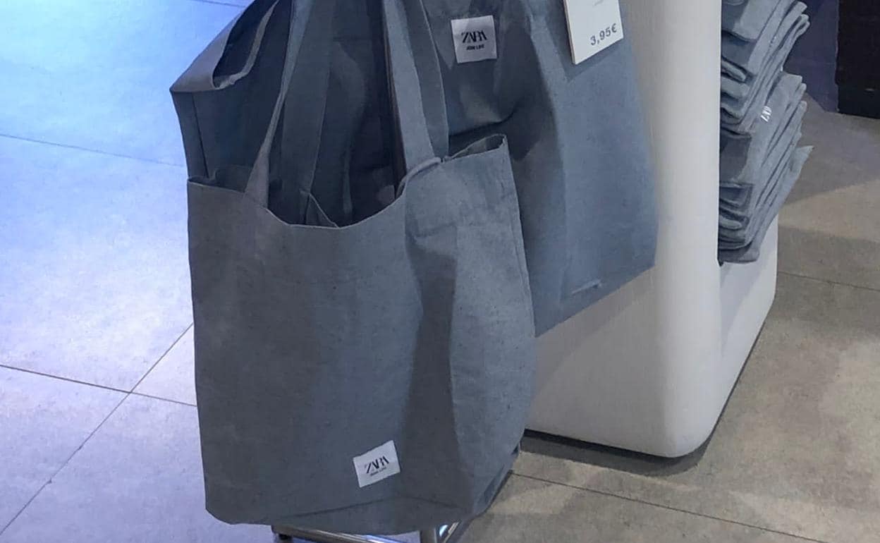 Así son las nuevas bolsas Zara que sustituyen a las de papel | El Norte de