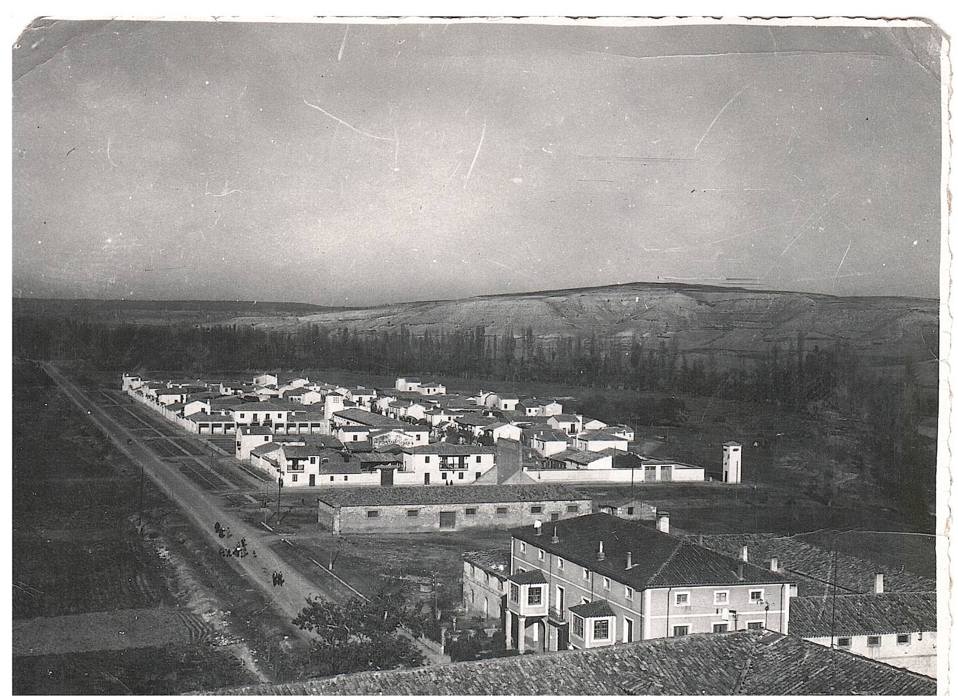 Una novela evoca la desaparición en los años 50 del pueblo segoviano que fue engullido por el pantano de Linares