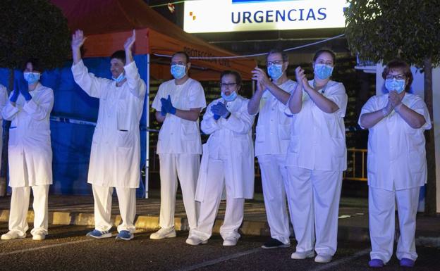 Medalla de Oro de las Cortes para todos los profesionales sanitarios y sociosanitarios de la comunidad