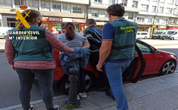 Tres detenidos por la comisión de varios atracos con arma blanca entre Salamanca y La Coruña