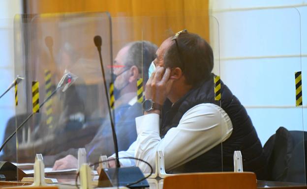 El instructor del expediente disciplinario considera al exjefe de Intervención un «conseguidor» de armas