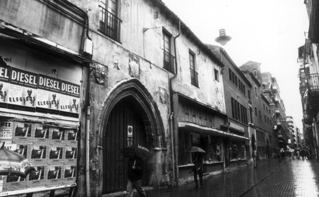 La Casa de las Aldabas, el palacio donde nació el rey Enrique IV