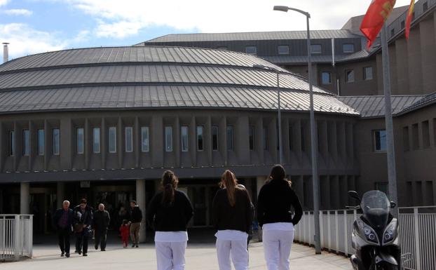 CGT pide dos celadores de noche en el Hospital de Segovia para paliar unas condiciones «vergonzosas»