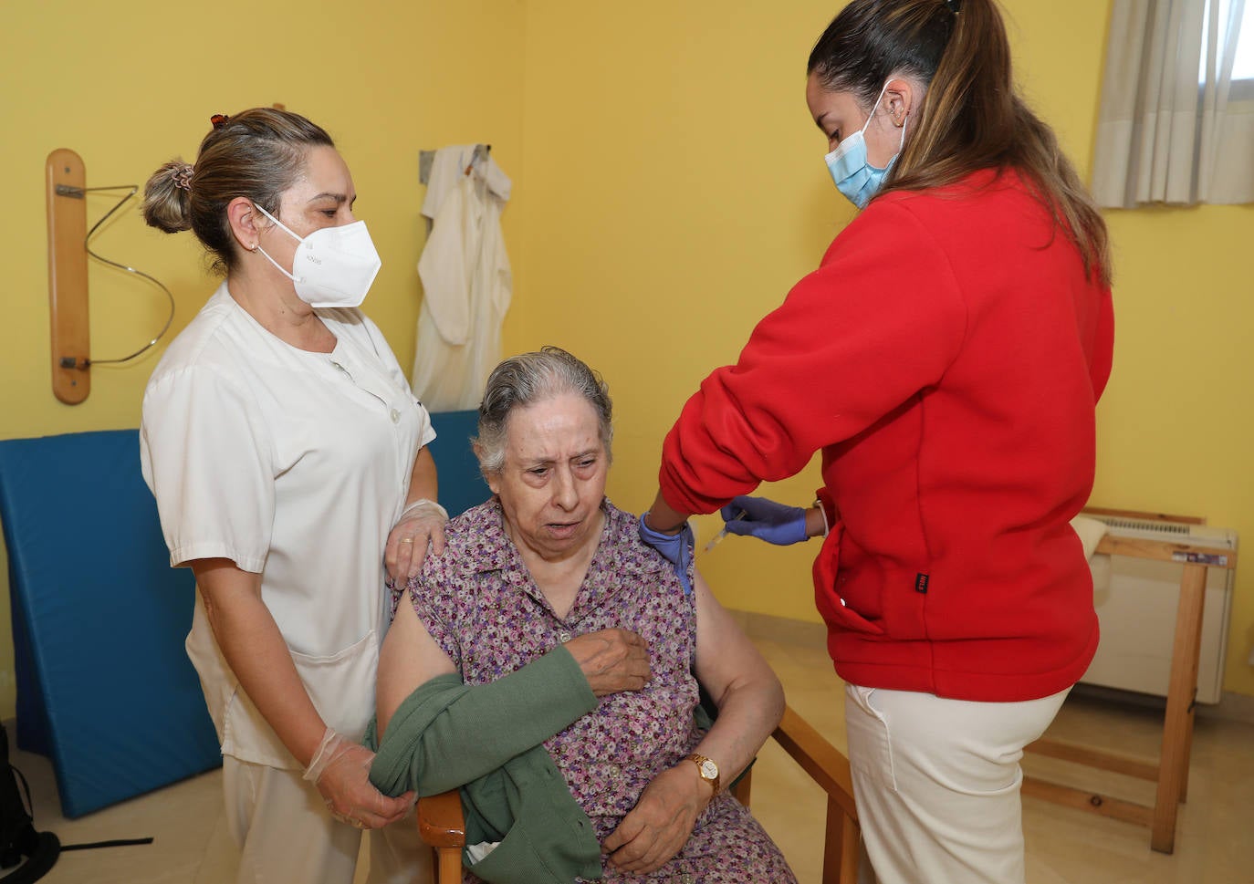 Arranca la vacunación contra la gripe para cuatro mil mayores de residencias en Palencia