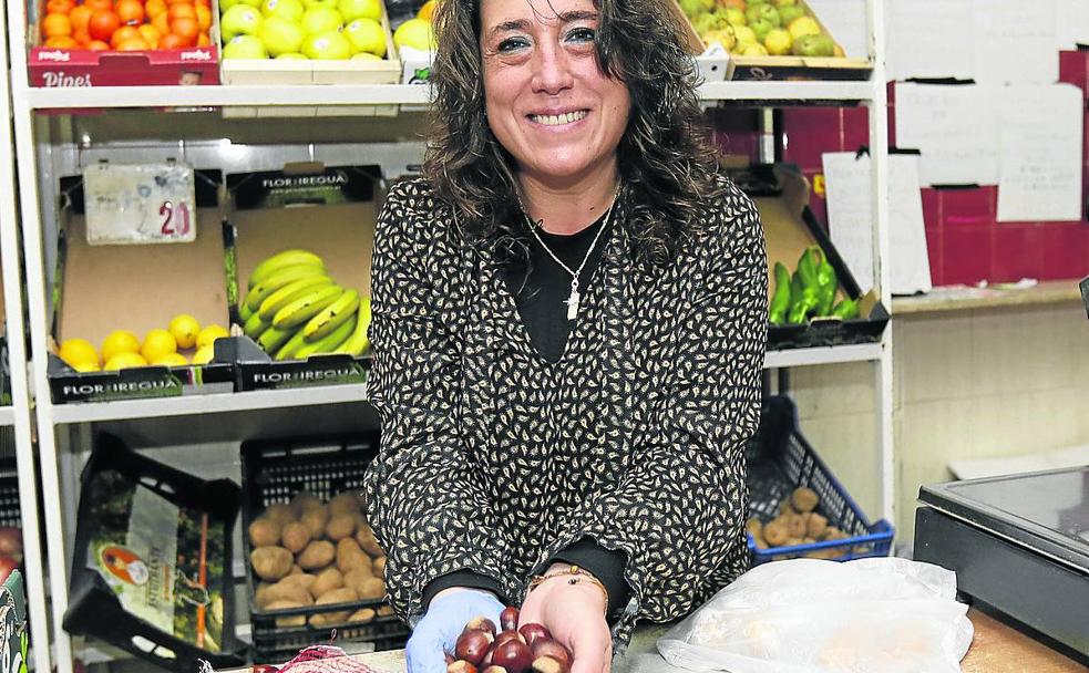 La castañera de la Calle Mayor de Palencia se reencuentra con Halloween