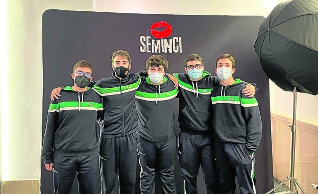 Evolve, con su entrevista a Puente, premio semanal de El Norte escolar