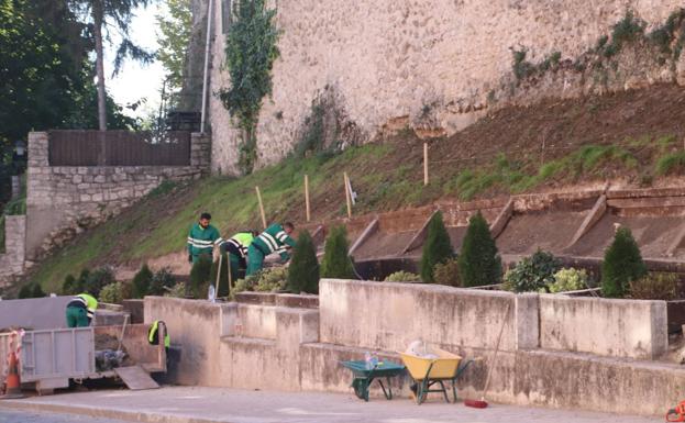 Empiezan en Cuéllar los trabajos para completar la remodelación del talud de la calle Nueva