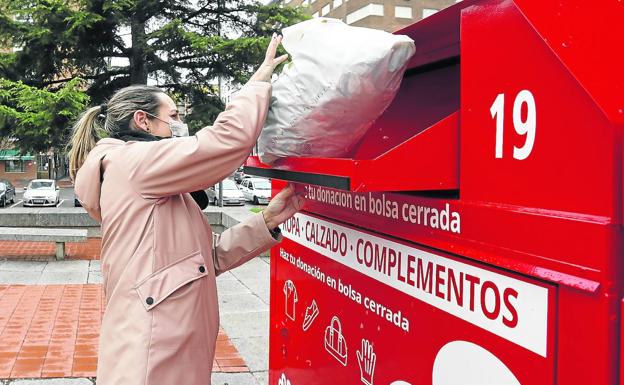 Cáritas de Palencia recoge 40 toneladas de ropa y abrirá en un mes una tienda en Antonio Maura