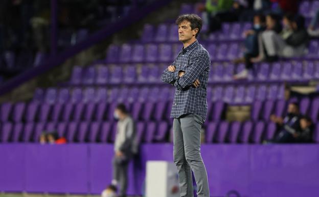 Pacheta, ilusionado con «el camino» de un Real Valladolid que «cada vez es más equipo»